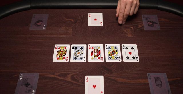 hhpoker游戏界面详解：新手快速上手指南